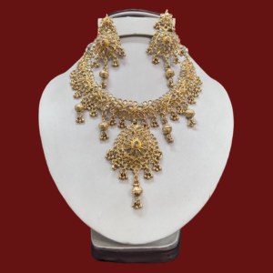 22 Carat Gold Plated Necklace Set with High Gold Polish Finish